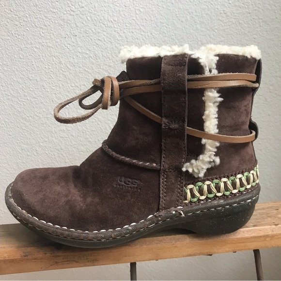 UGG Australian Cove, Brown Suede, size 5 - Picture 7 of 13